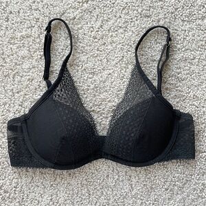 Victoria's Secret Incredible Plunge Lightly Lined Bra 32C Black Lace Mesh Sexy